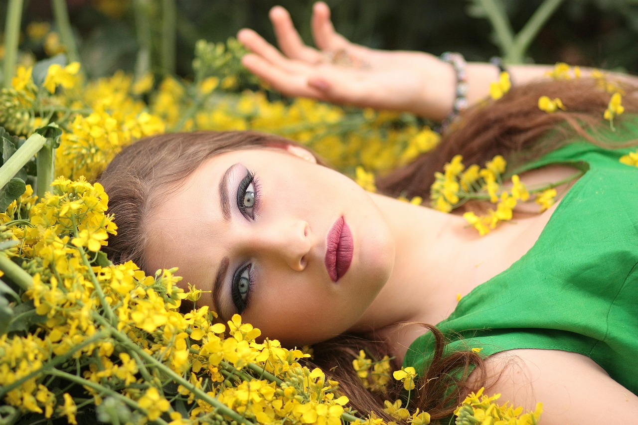 Step-by-Step Makeup Tutorial for a Natural Everyday Look